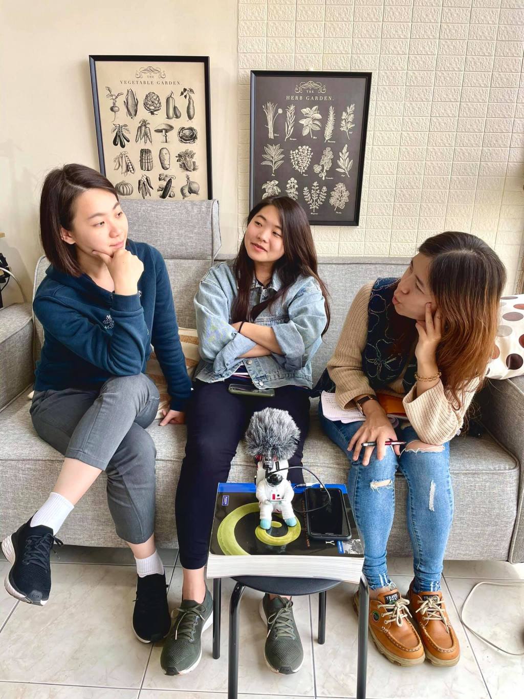 楊喻婷：參與Podcast 《小劉下西洋》