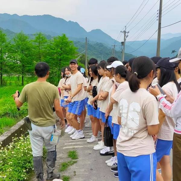 張洧齊-帶領三民高中體驗農耕
